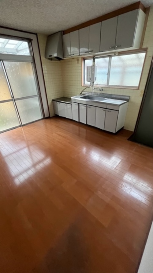 松江市八雲台中古住宅800万円